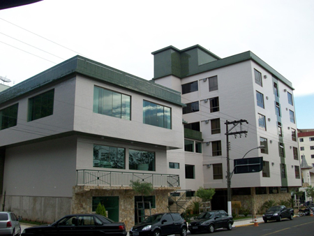 105- Vista lateral da  Hotel Palace de Serra Negra -SP